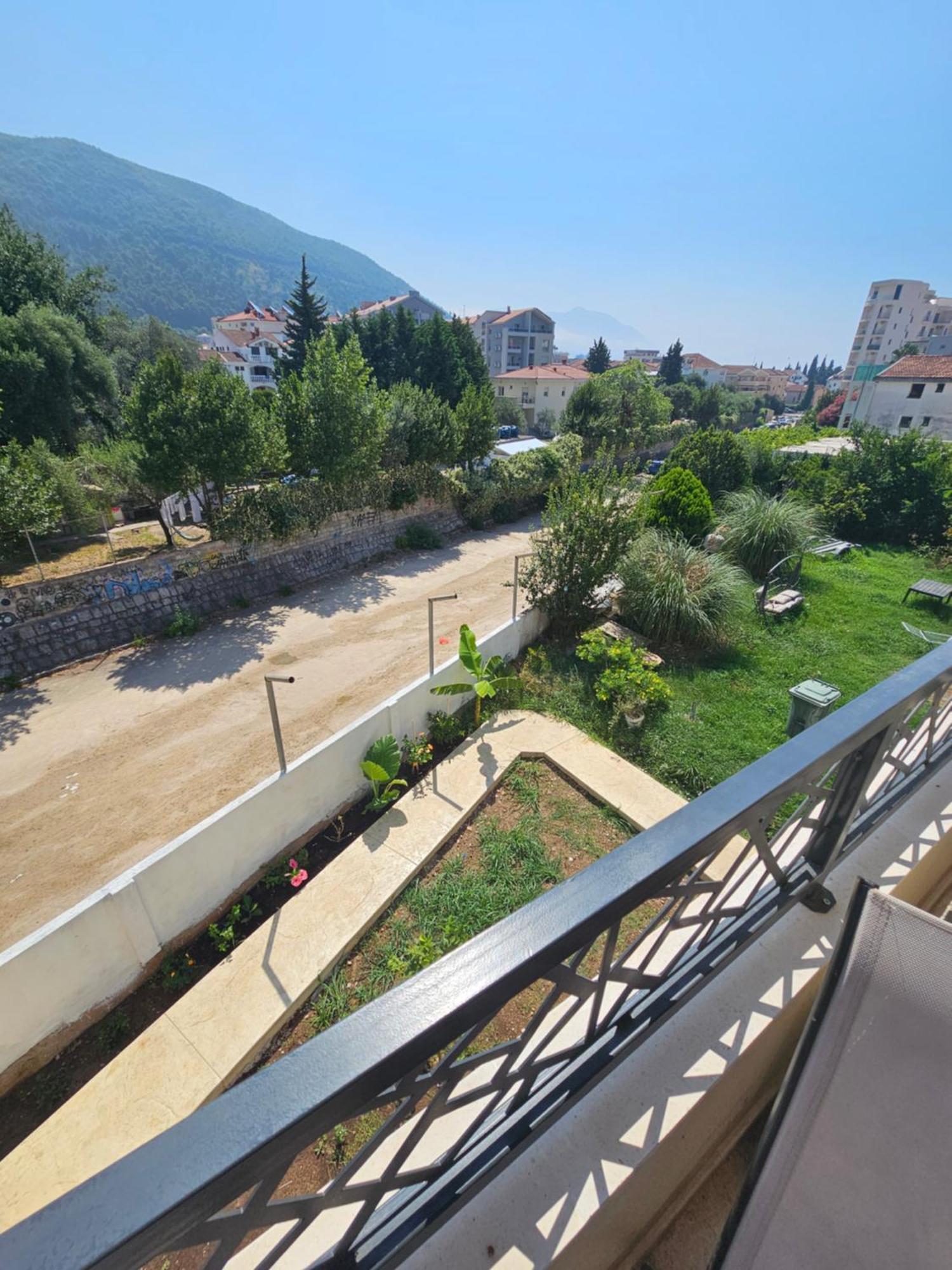La Vida Apartments Budva Eksteriør billede